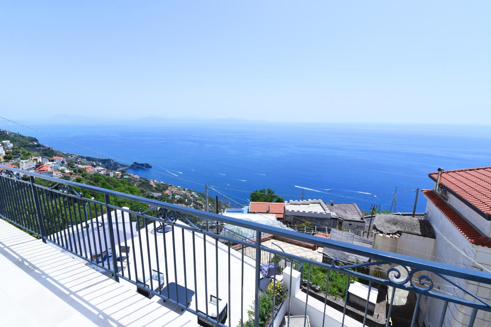 B&B Blue View Furore Buitenkant foto