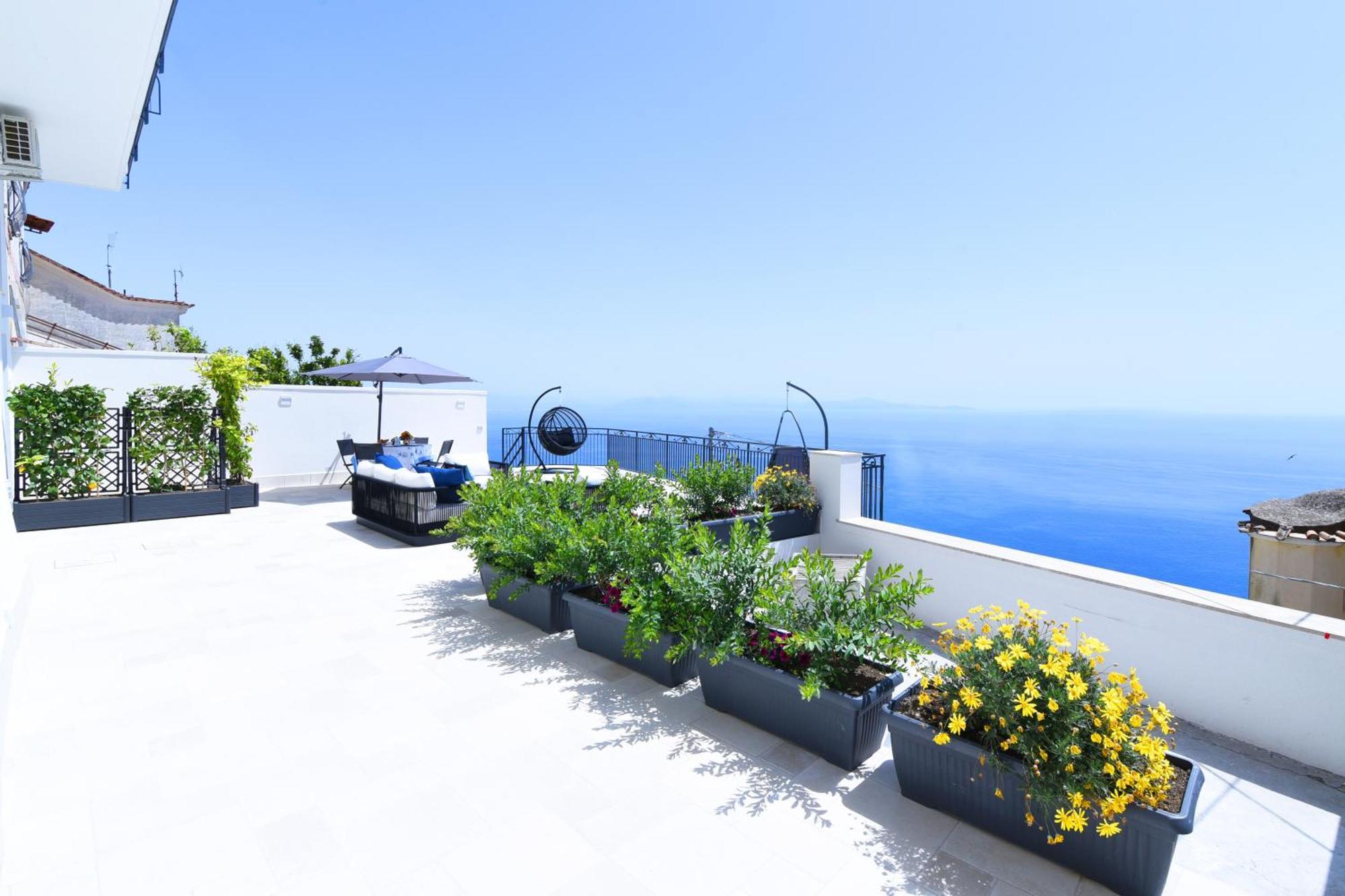 B&B Blue View Furore Buitenkant foto