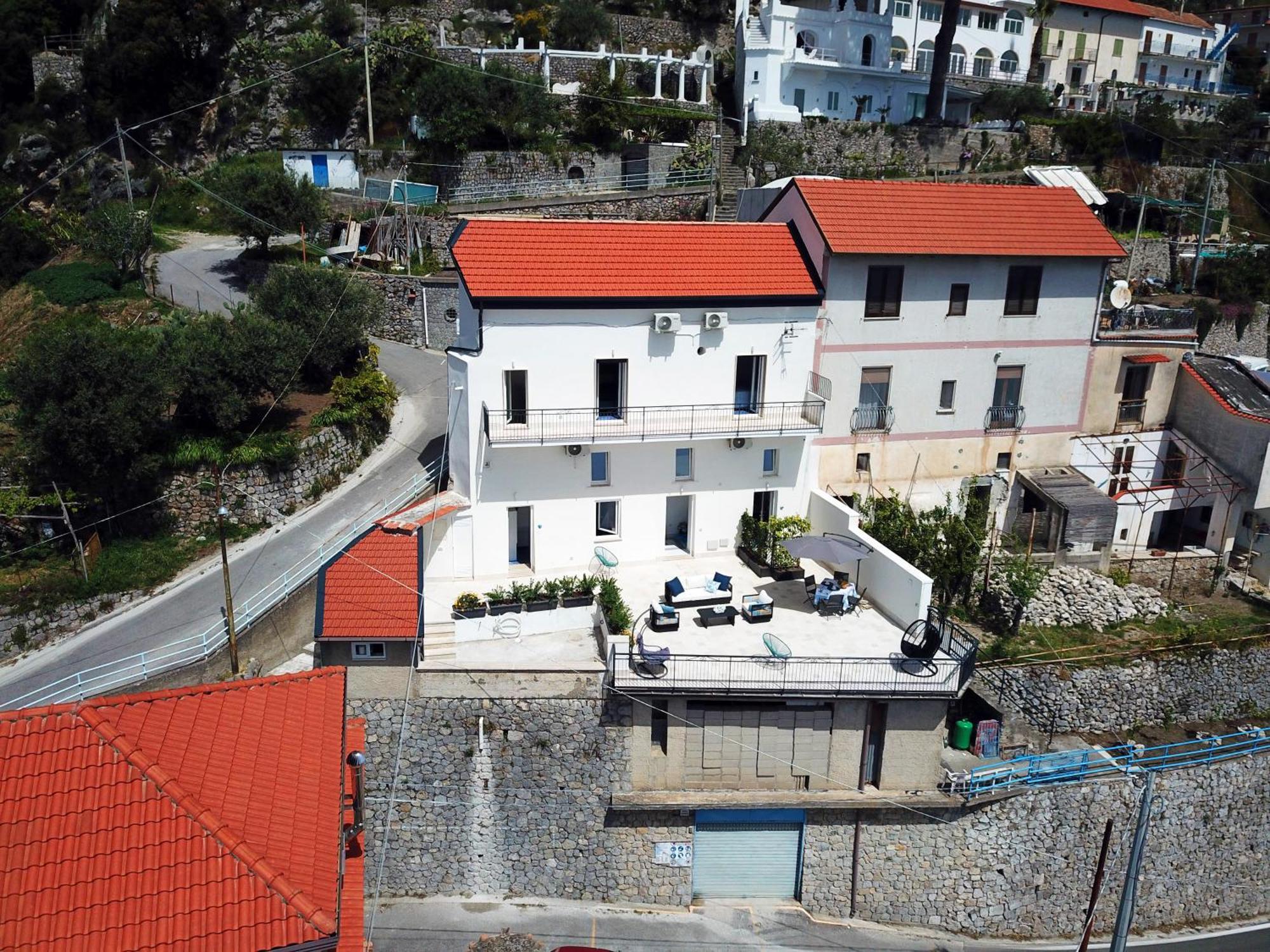 B&B Blue View Furore Buitenkant foto